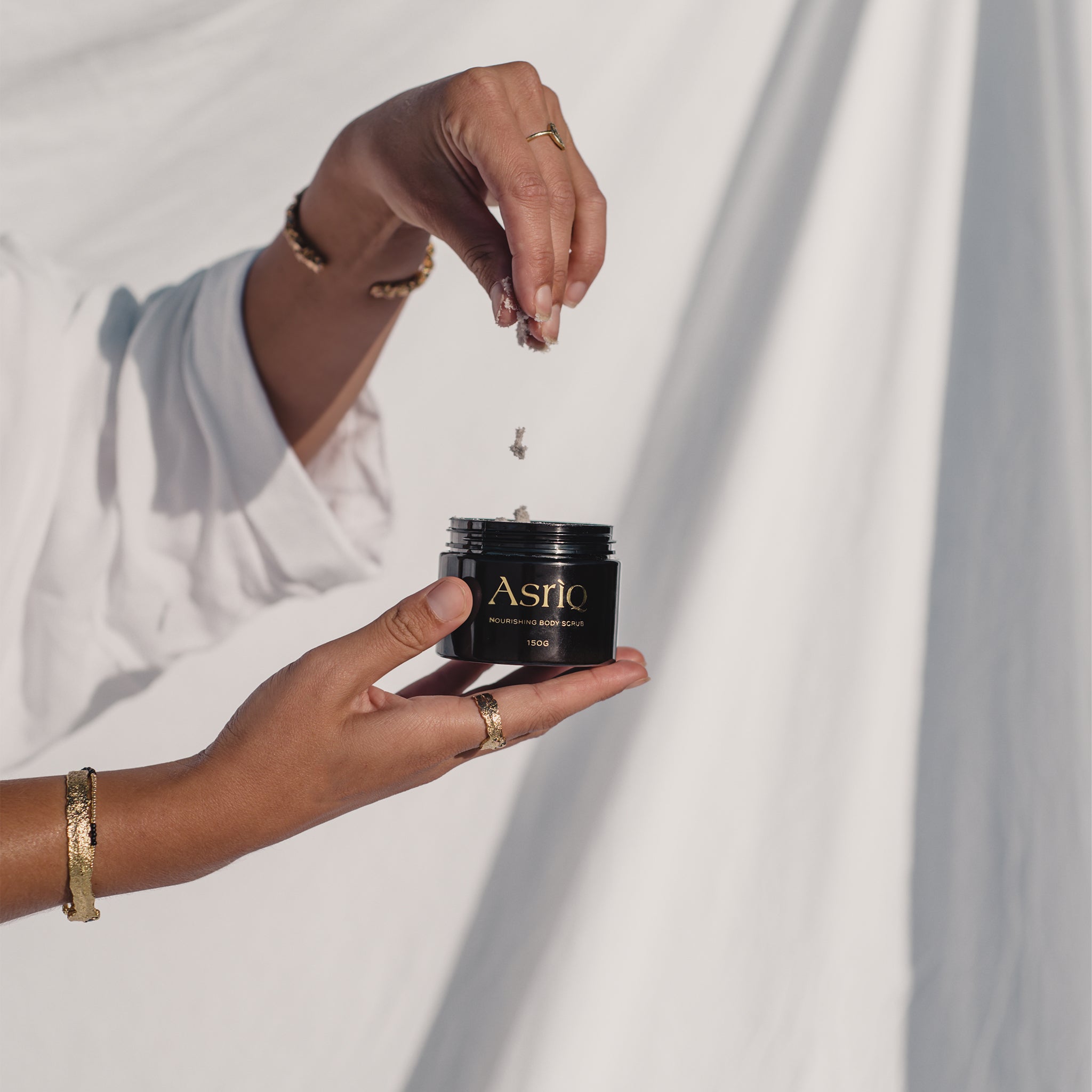 Reveal your skin's natural radiance with our luxurious 100% natural body scrub